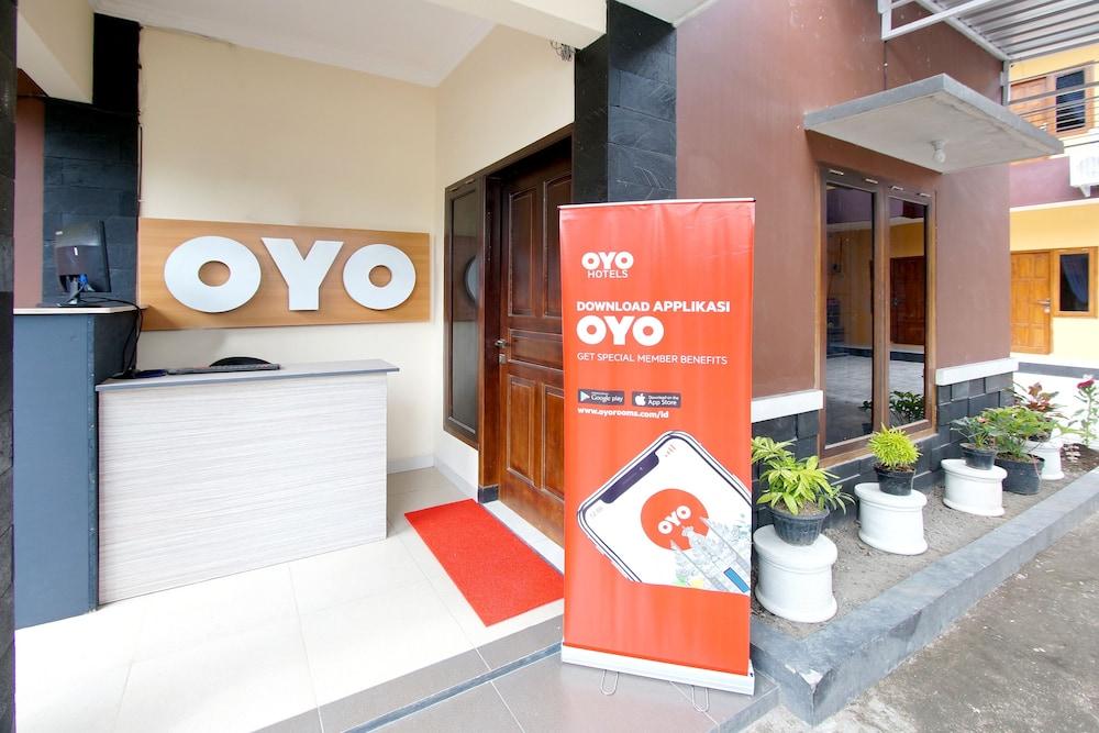 Oyo 347 Bayang Brothers Guest House Yogyakarta Dış mekan fotoğraf